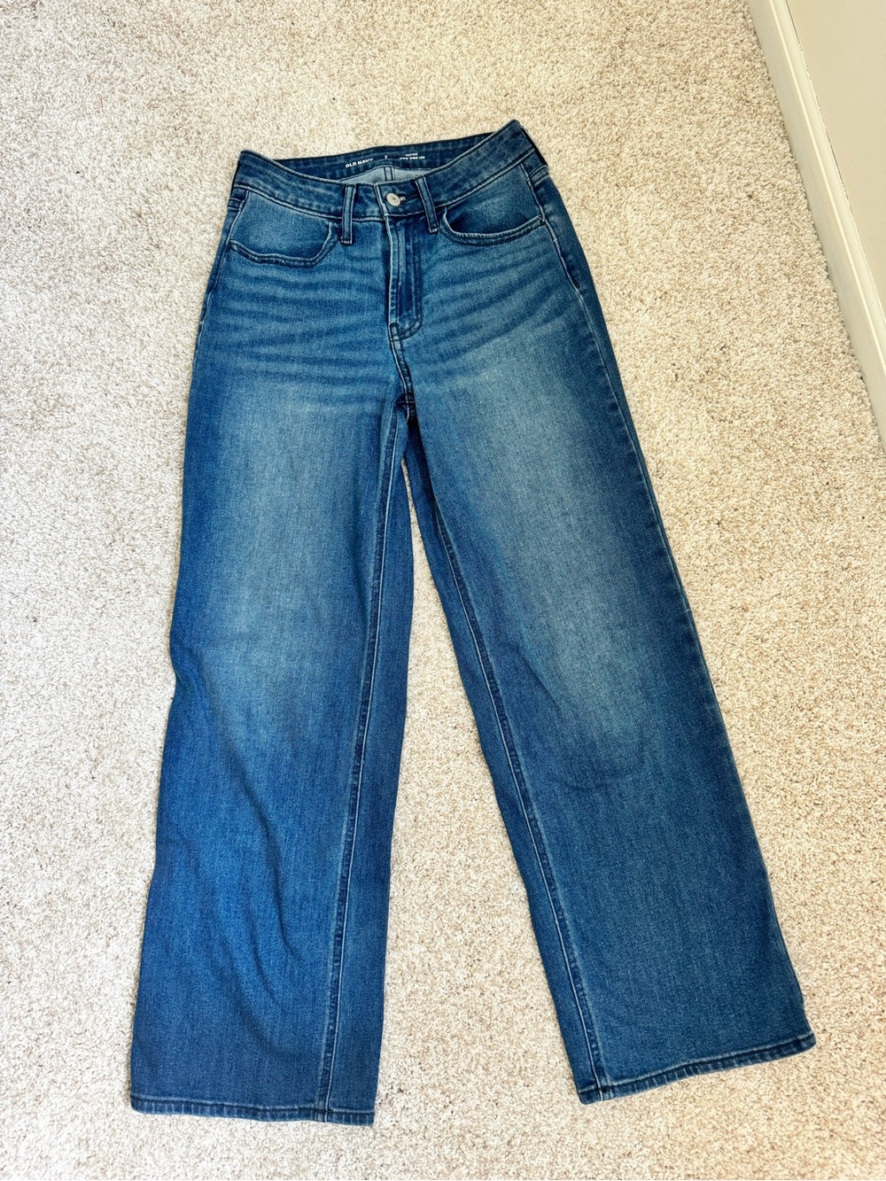 Old Navy Women's Wide-Leg Denim Jeans in Medium Blue Wash